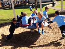 MULTISPINNER CAROUSEL