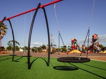 ACE Swing - 3 Bay