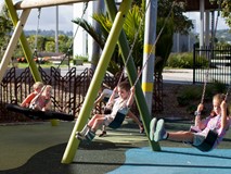 Forest Swing - 2 Bay