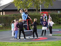 TIPI CAROUSEL WITH TOP BRACE