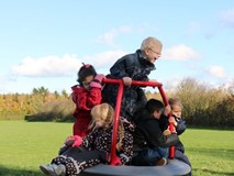 TIPI CAROUSEL WITH TOP BRACE