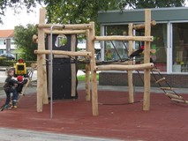 SIX-SIDED CLIMBING STRUCTURE