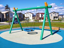 Forest Swing - 1 Bay