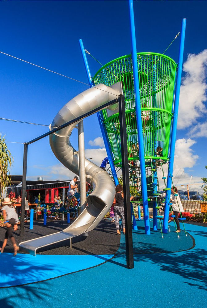 Oceanside Kawana, Australia