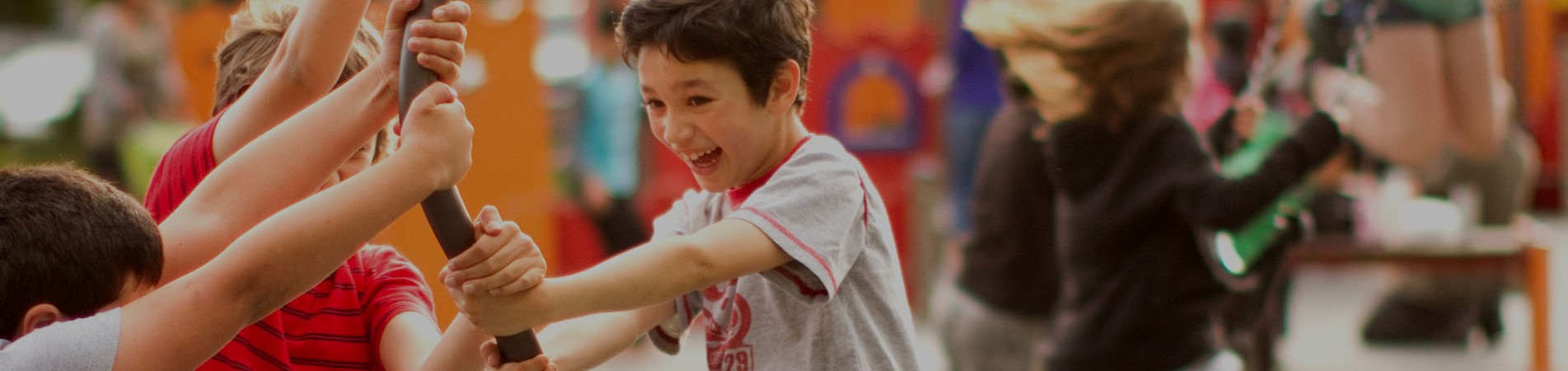 BALANCE POSTS WITH ROPE